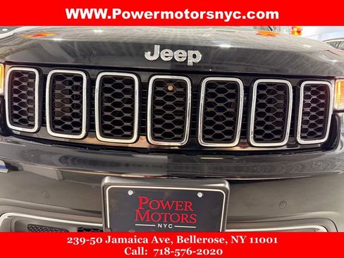 Used 2020 Jeep Grand Cherokee Limited image 10