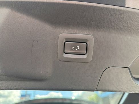 Used 2023 MAZDA CX-9 Touring Plus image 12