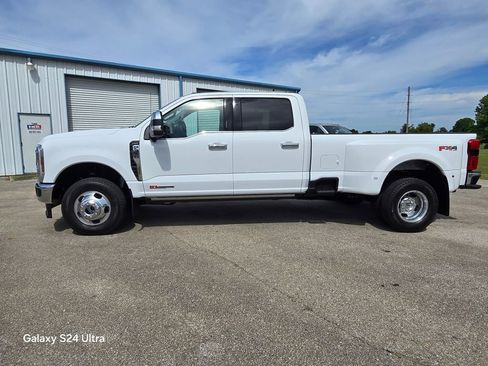 New 2026 Ford F350 Lariat AWD/4WD image 3