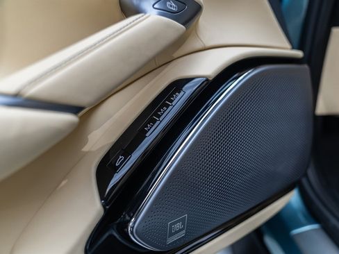 Used 2025 Ferrari Roma Spider image 94