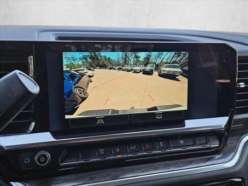 Used 2025 Chevrolet Silverado 2500 LT w/ Convenience Package image 20