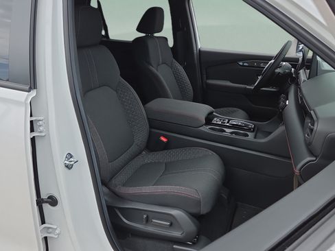 New 2026 Honda Pilot Sport image 18