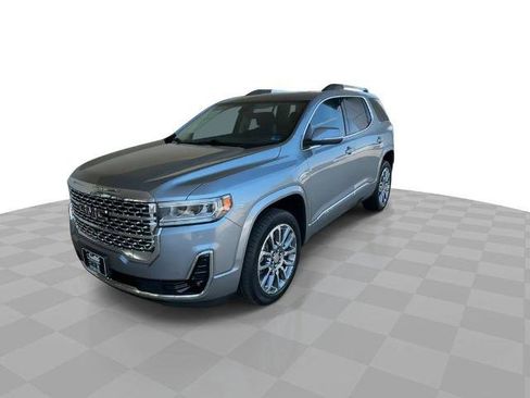 Certified 2023 GMC Acadia Denali w/ Denali Ultimate Package FWD image 4