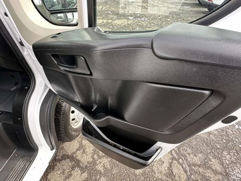 Used 2019 RAM ProMaster 3500 w/ Premium Appearance Group FWD image 16