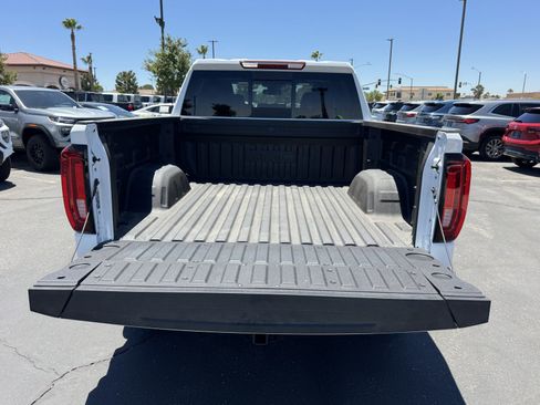 New 2026 GMC Sierra 1500 SLT AWD/4WD image 12