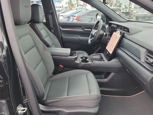 Used 2026 GMC Terrain AT4 w/ Technology Package II image 27