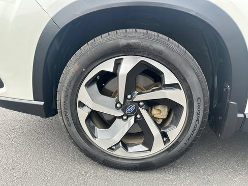 Used 2022 Subaru Forester Touring AWD/4WD image 12