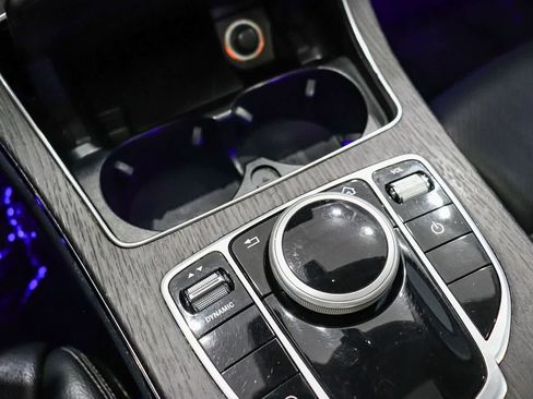 Used 2019 Mercedes-Benz C 300 Sedan image 23