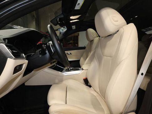 Used 2022 BMW 330e xDrive w/ Convenience Package image 22