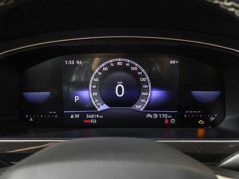 Used 2023 Volkswagen Tiguan SE image 27