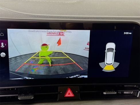 Used 2025 Kia Sportage X-Line w/ Premium Package image 6