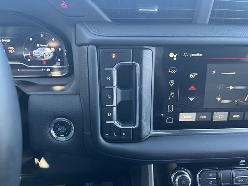 Used 2023 GMC Yukon Denali image 28