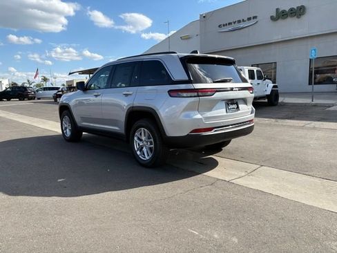 New 2026 Jeep Grand Cherokee 2WD image 5