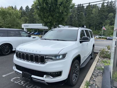 Used 2024 Jeep Wagoneer L Series II w/ Flexible Seating Group