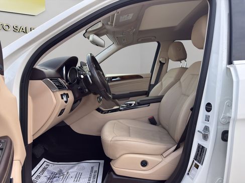 Used 2017 Mercedes-Benz GLS 450 4MATIC image 10