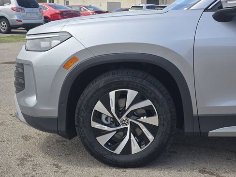 New 2026 Volkswagen Tiguan S FWD image 5