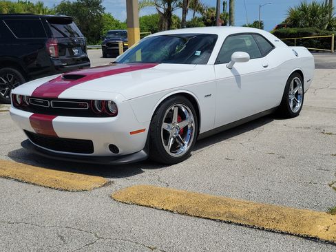 Used 2019 Dodge Challenger R/T w/ Plus Package RWD image 2