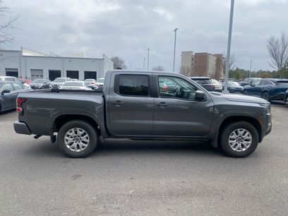 Used 2024 Nissan Frontier SV w/ SV Convenience Package