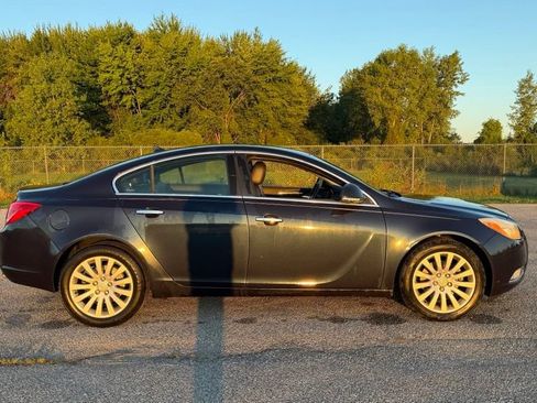 Used 2013 Buick Regal Premium FWD image 9