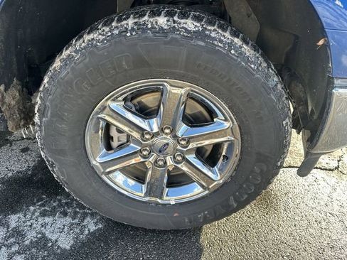 Used 2025 Ford F150 XLT w/ Equipment Group 301A Standard AWD/4WD image 18