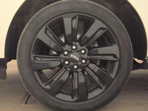 Used 2023 Lincoln Navigator L Black Label image 9