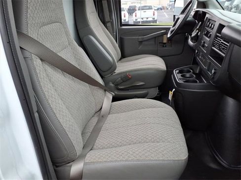 New 2025 Chevrolet Express 3500 w/ Power Convenience Package image 7