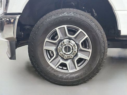 Used 2024 Ford F250 Lariat w/ FX4 Off-Road Package AWD/4WD image 33
