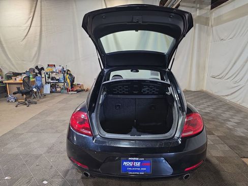 Used 2012 Volkswagen Beetle 2.0T FWD image 19