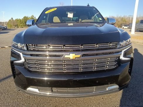 Used 2024 Chevrolet Suburban Premier image 8