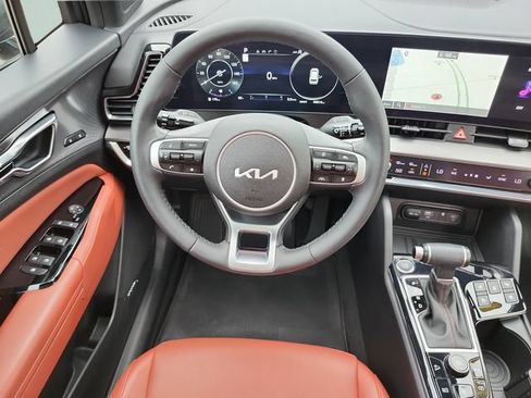 Certified 2024 Kia Sportage SX FWD image 15
