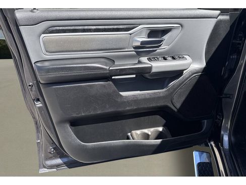 Used 2020 RAM 1500 Big Horn AWD/4WD image 13