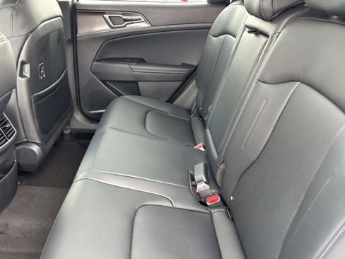New 2026 Kia Sportage EX image 18
