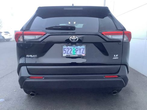 Used 2024 Toyota RAV4 LE image 5