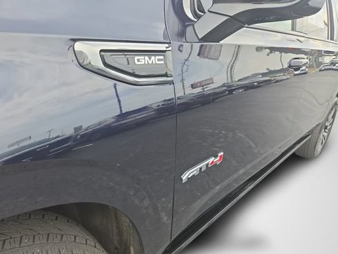 Used 2022 GMC Yukon XL AT4 w/ Technology Package AWD/4WD image 42