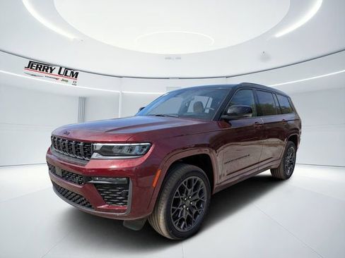 New 2026 Jeep Grand Cherokee L Summit w/ Obsidian Package AWD/4WD image 7