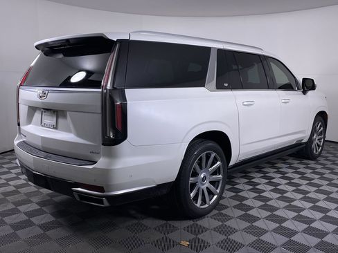 Used 2021 Cadillac Escalade ESV Premium Luxury Platinum image 22