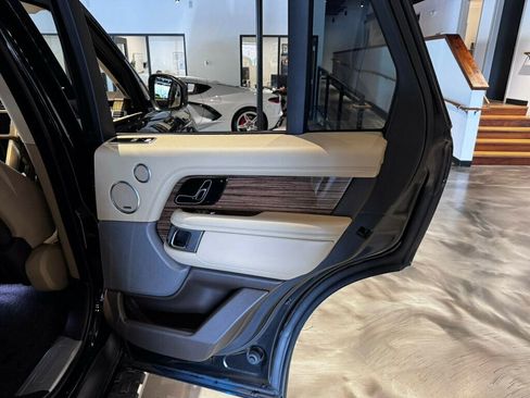 Used 2019 Land Rover Range Rover Supercharged AWD/4WD image 20
