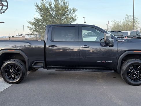 Used 2024 GMC Sierra 2500 AT4 w/ AT4 Premium Plus Package image 2