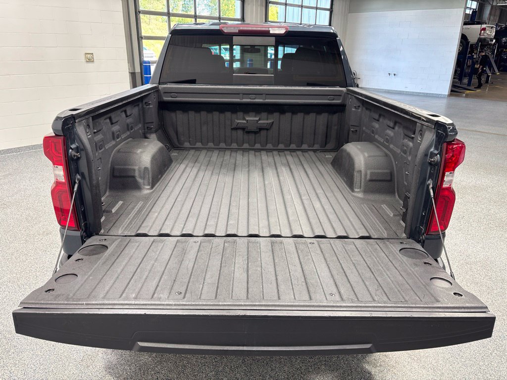Used 2019 Chevrolet Silverado 1500 RST AWD/4WD image 40