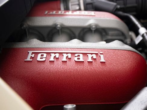 Used 2025 Ferrari Purosangue AWD/4WD image 52