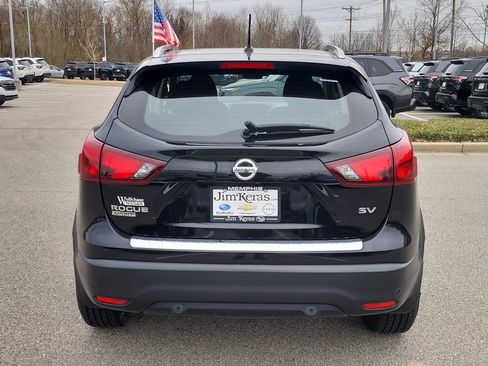 Used 2019 Nissan Rogue Sport SV w/ Technology Package image 4