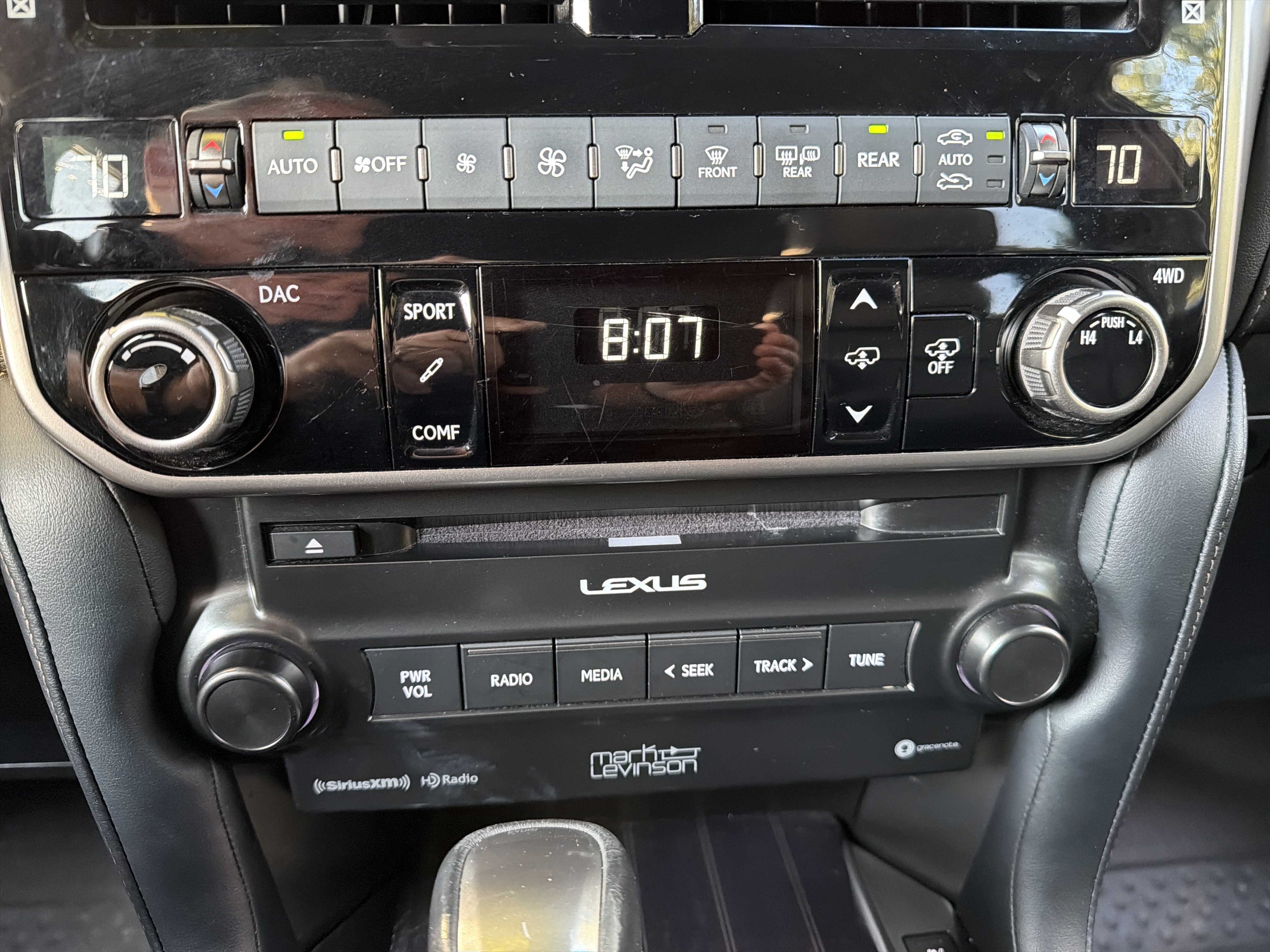 Certified 2023 Lexus GX 460 Luxury w/ Sport Design Package AWD/4WD image 27