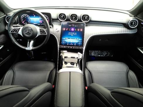Used 2024 Mercedes-Benz C 300 Sedan image 3