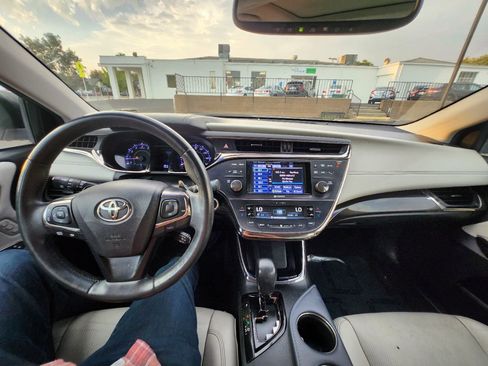 Used 2014 Toyota Avalon Limited image 14