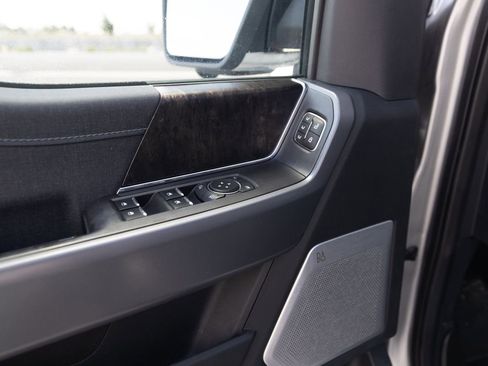 Used 2021 Ford F150 Lariat w/ Equipment Group 502A High AWD/4WD image 15