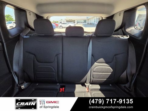 Used 2020 Jeep Renegade Latitude w/ Cold Weather Group AWD/4WD image 29