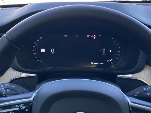 Used 2026 Volvo XC60 B5 Core w/ Protection Package Premier image 15