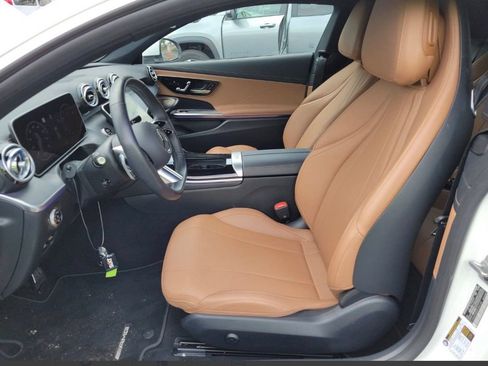 Used 2025 Mercedes-Benz CLE 300 4MATIC Coupe w/ AMG Line image 3