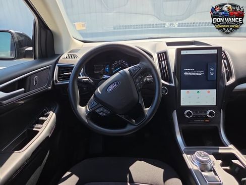 Used 2024 Ford Edge SE w/ Black Appearance Package AWD/4WD image 13
