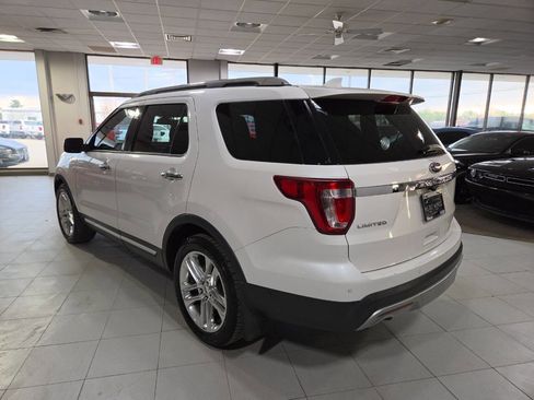 Used 2017 Ford Explorer Limited image 5